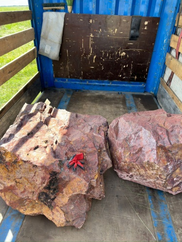 Ландшафтные глыбы красно-фиолетовые 200-1000 килограмм купить в Кудымкаре