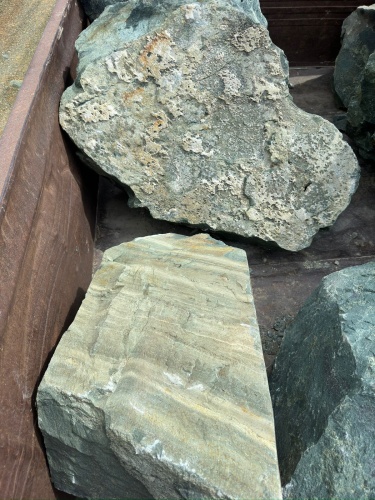 Ландшафтные глыбы зелёные 200-500 килограмм купить в Кудымкаре