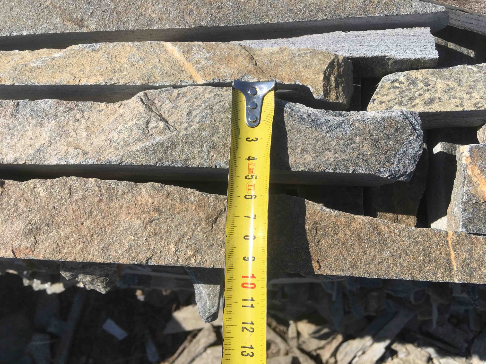 Горбушка златолит мультиколор для облицовки купить в Кудымкаре