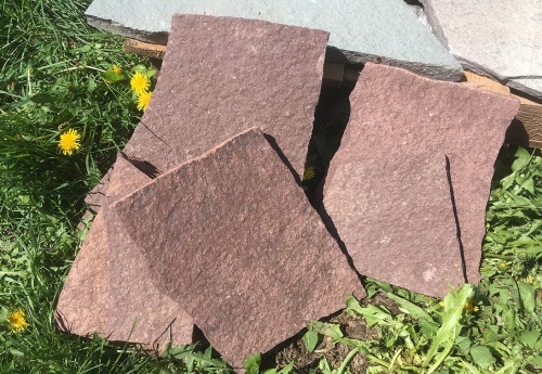 Плитняк лемезит бордовый для цоколя 1,5-2 см купить в Кудымкаре