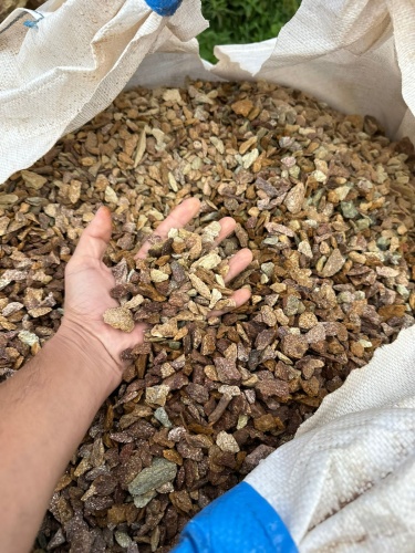 Златолит персиковый декоративная каменная крошка купить в Кудымкаре