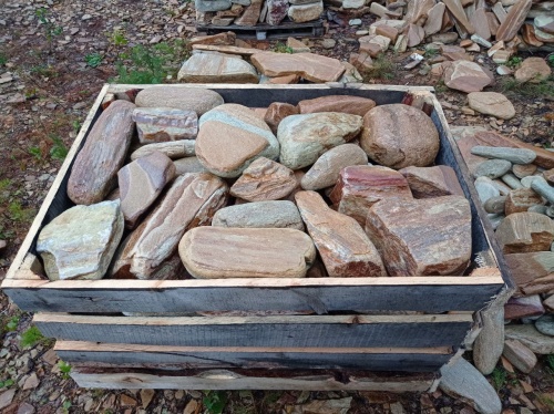 Златолит жёлтый, жёлто-зелёный глыбки и валуны для ланшафтного дизайна купить в Кудымкаре