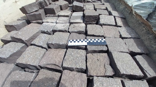 Лемезит колотая брусчатка 10 * 10 см. для парковки купить в Кудымкаре